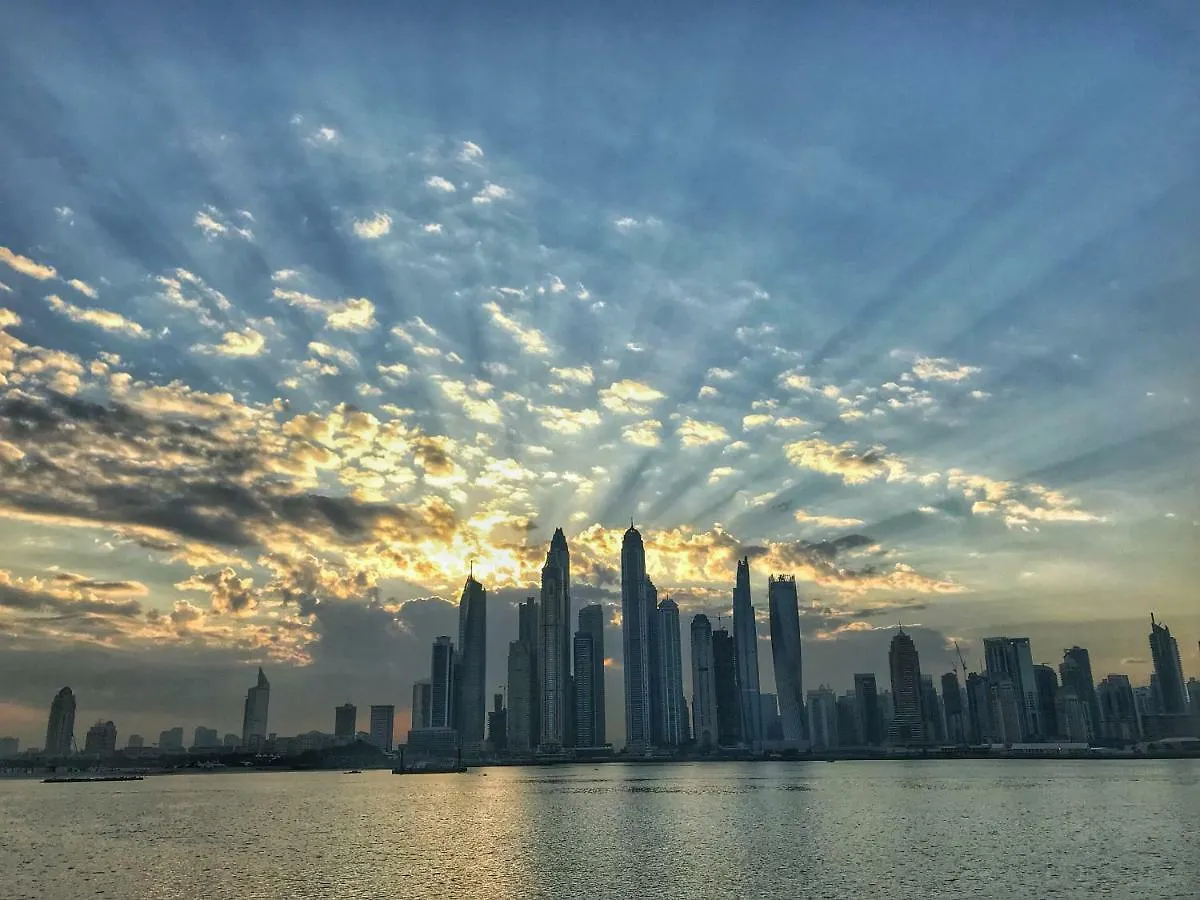 A C Pearl Holiday Homes - Stylish 1 Bedroom Apartment Dubai